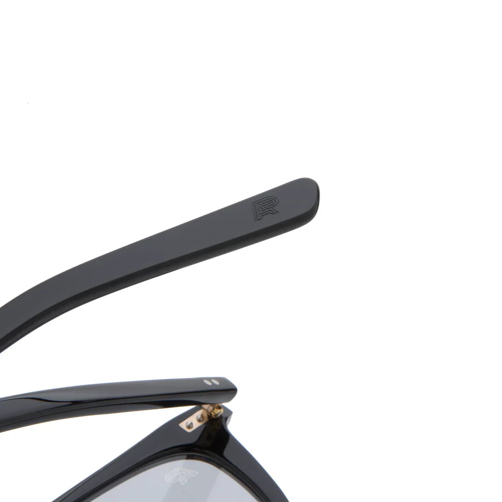 A&P ALBINO & PRETO SPIRIT BLACK W BROWN LENS